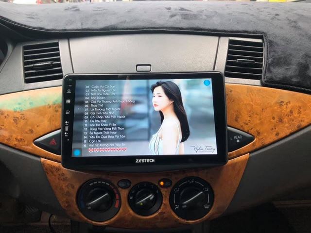 Màn hình Android ô tô phục vụ nhu cầu giải trí