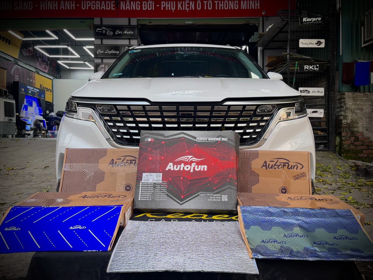 Vật liệu AutoFun SIM A4 PLUS thường được phối ghép với vạt liệu Autofun ATOM 2.0 và Autofun VDM M3HX để đem lại hiệu quả tuyệt đối