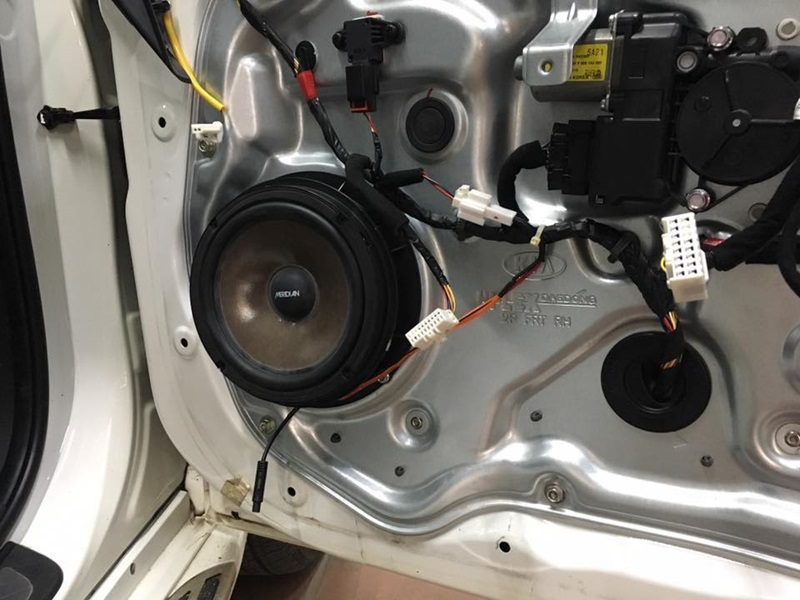 Các vị trí lắp Tweeter phổ biến trên xe hơi