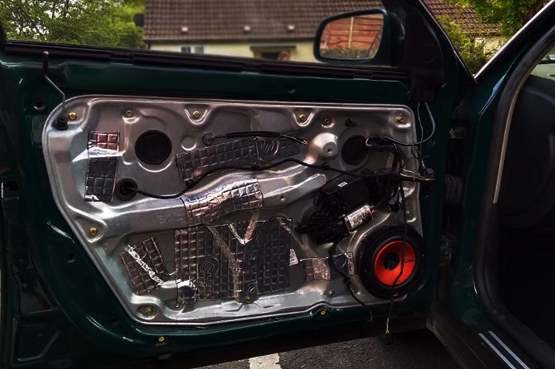 Tiêu âm - hấp thụ âm dội trong cabin 